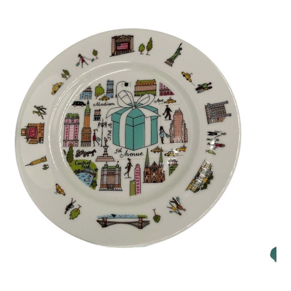 Tiffany & Co. Urban Design White Dinnerware Set - Picture 3 of 14